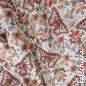 Preview: Baumwolljersey Stoff mit Gänseblümchen und Mohnblüten in zarten Farben auf weißem Hintergrund