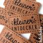 Preview: Kunstleder Label aufbügelbar / Aufnäher - kleiner Entdecker