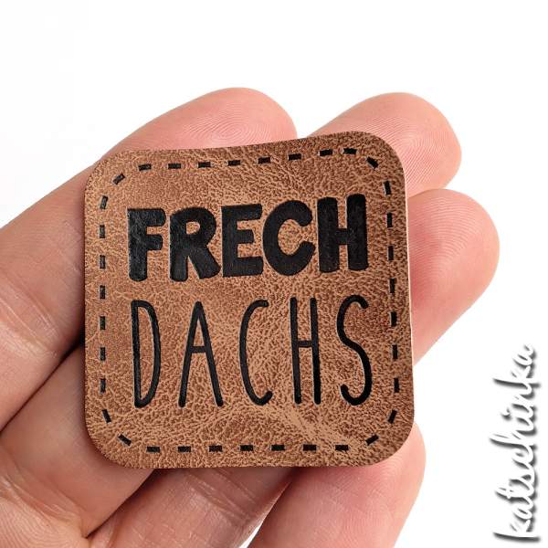 Kunstleder Label aufbügelbar / Aufnäher - FrechDachs (quadratisch)