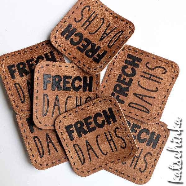 Kunstleder Label aufbügelbar / Aufnäher - FrechDachs (quadratisch)