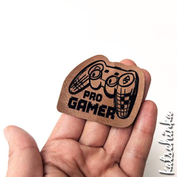 Kunstleder Label aufbügelbar / Aufnäher - Pro Gamer
