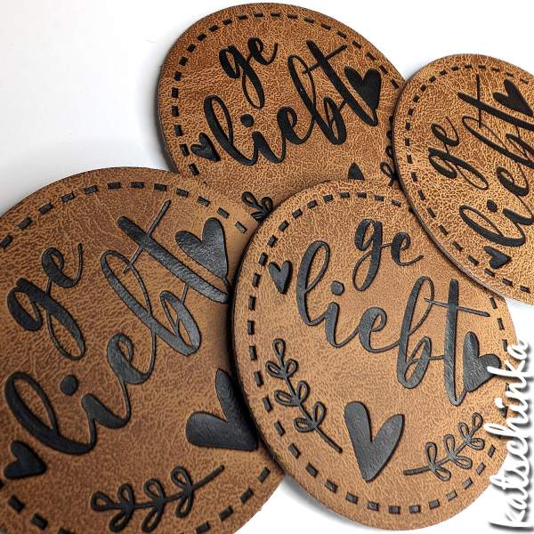 Kunstleder Label aufbügelbar / Aufnäher - geliebt