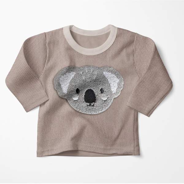 Aufgebügeltes Chenille-Patch koala auf Pullover