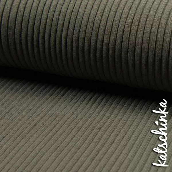 Detailaufnahme olive zart meliert Grobstrick Bündchen mit elastischer, gerippter Struktur