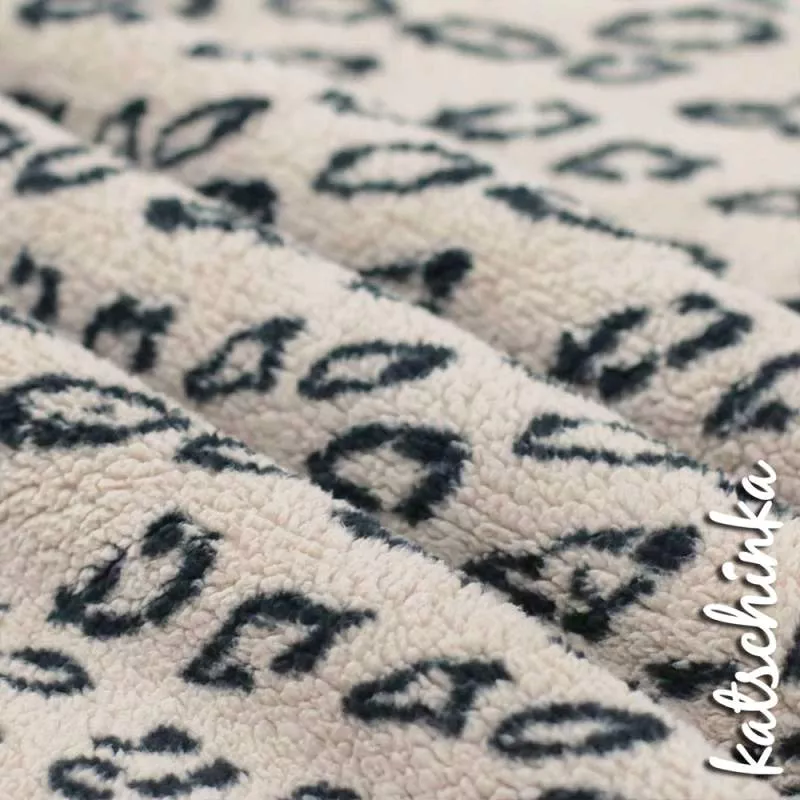teddystoff meterware kaufen, weicher teddystoff online, teddyplüsch stoff für babydecke, teddystoff für jacken nähen, plüschstoff für winterkleidung, fleece stoff für nähprojekte, teddystoff für accessoires, meterware teddystoff online shop, teddystoff fü