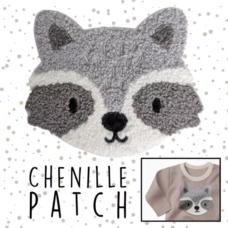 Chenille Patch Wachbär zum Aufbügeln auf hellem Hintergrund