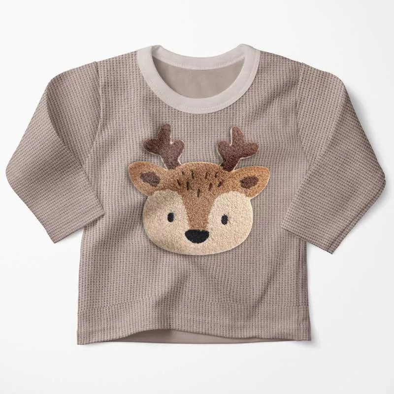 Aufgebügeltes Chenille-Patch Reh auf Pullover