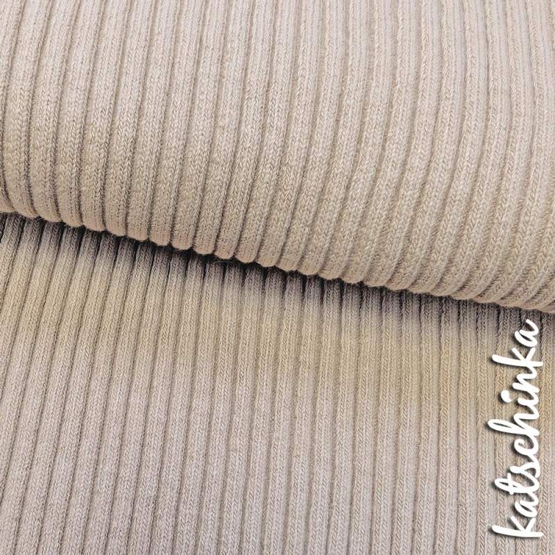 Detailaufnahme helles taupe Grobstrick Bündchen mit elastischer, gerippter Struktur