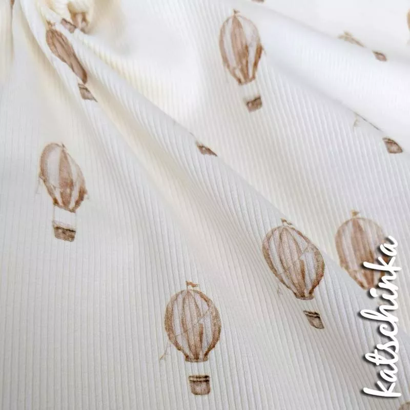 Rippenjersey mit Heissluftballon Motiv auf hellblauem Hintergrund – weicher Ribjersey Kinderstoff mit Polizeiautos als Detailaufnahme