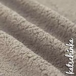 teddystoff meterware kaufen, weicher teddystoff online, teddyplüsch stoff für babydecke, teddystoff für jacken nähen, plüschstoff für winterkleidung, fleece stoff für nähprojekte, teddystoff für accessoires, meterware teddystoff online shop, teddystoff fü